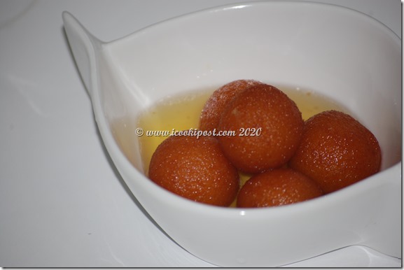 Bread Gulabjamun (5)